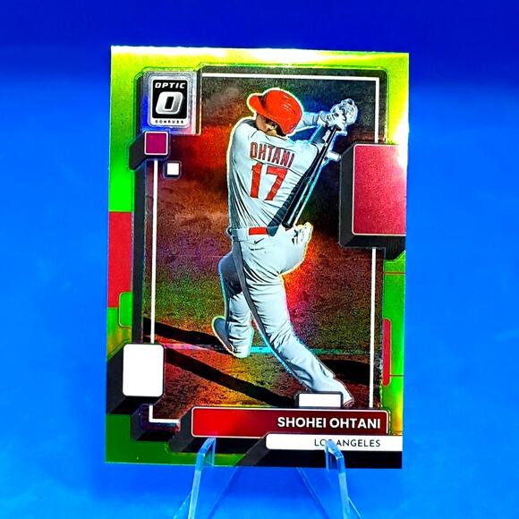 2022 Panini Donruss Optic - Shohei Ohtani #141 Lime Green Prizm Refractor - Picture 3 of 7